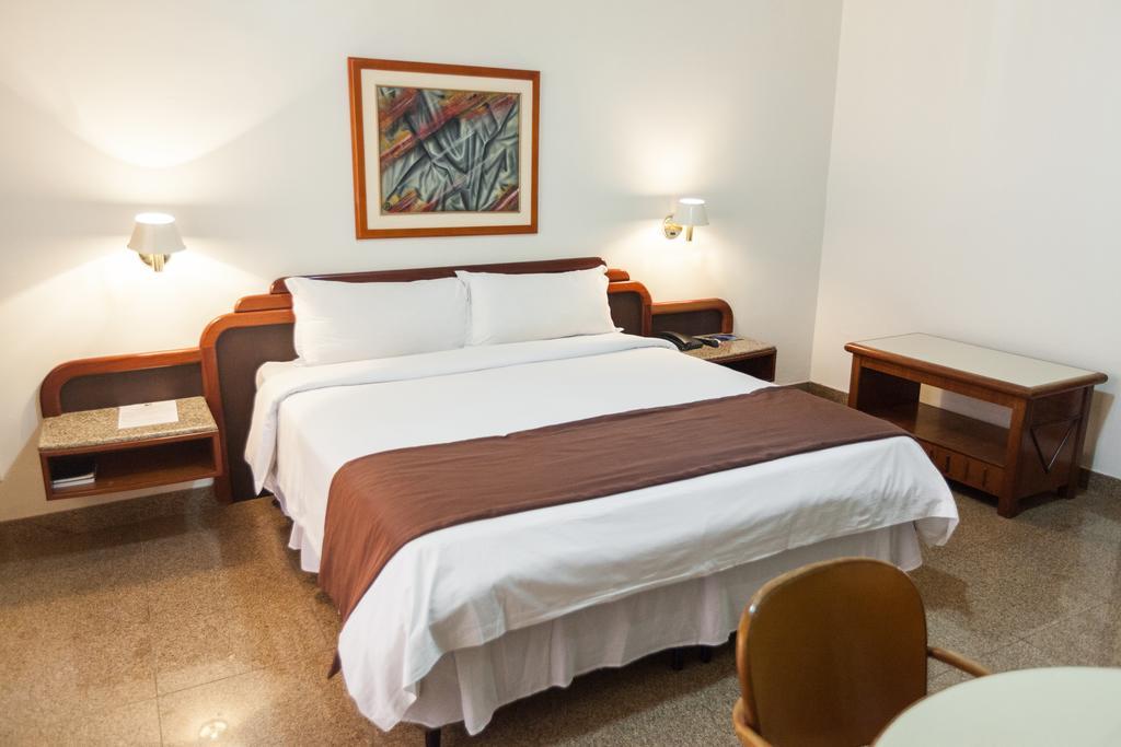 Dimas Lessa Hotel Montes Claros Εξωτερικό φωτογραφία