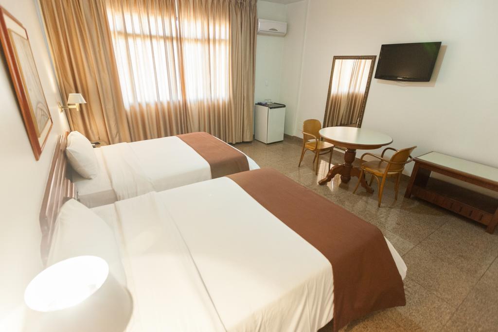 Dimas Lessa Hotel Montes Claros Εξωτερικό φωτογραφία