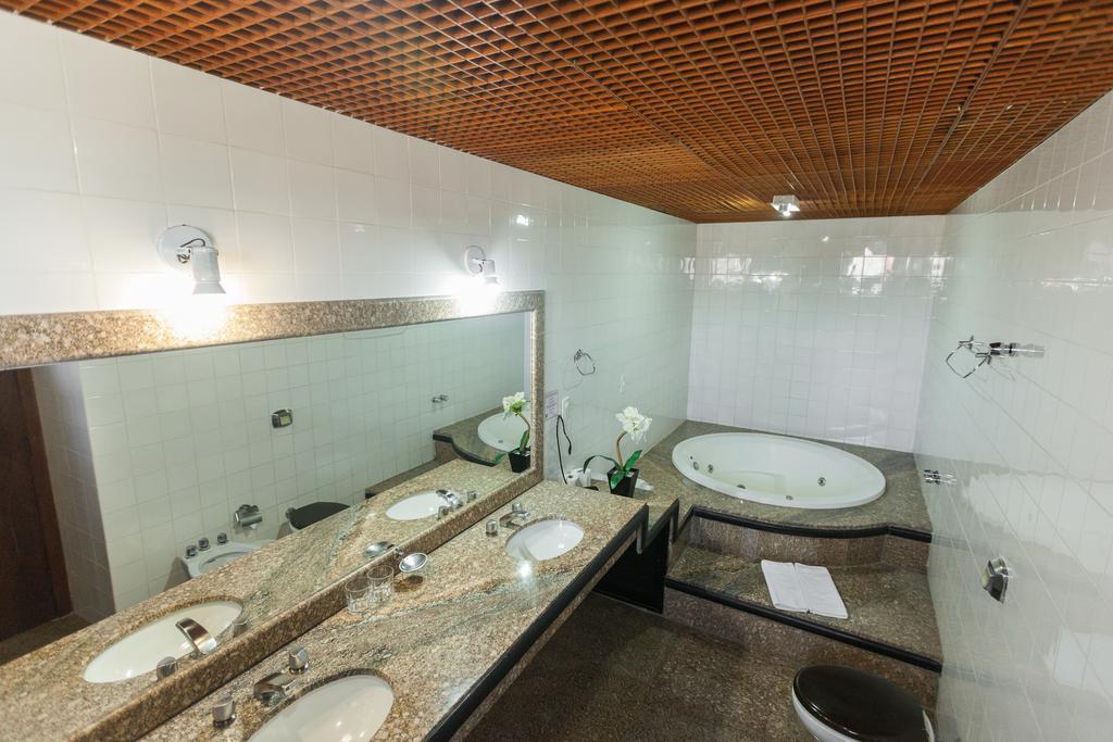 Dimas Lessa Hotel Montes Claros Εξωτερικό φωτογραφία